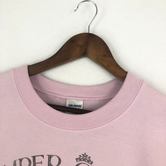 Gildan Women's Size 4XL Pink Camper Queen Classy Sassy Crewneck Sweatshirt - Picture 2 of 12